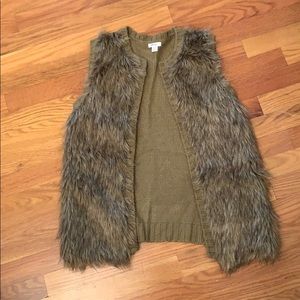 Brown sweater faux fur vest